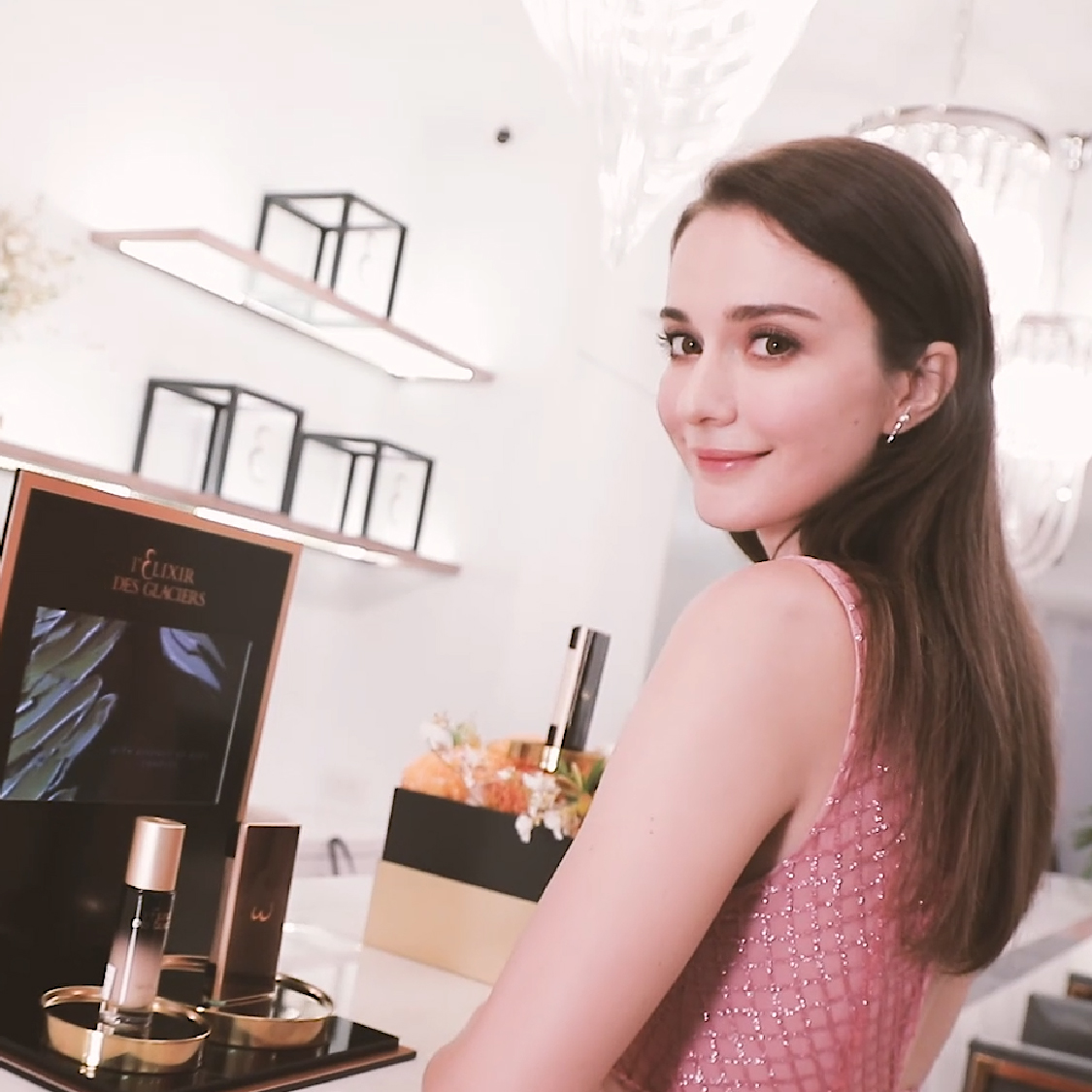 Valmont _ 2019 瑞莎 廣告